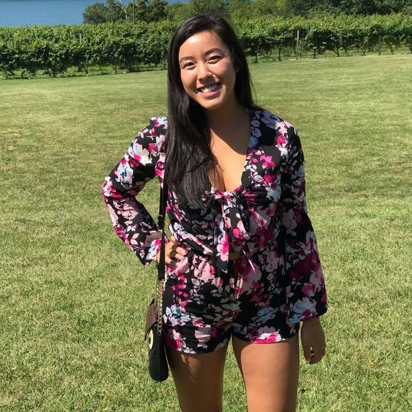 EUC Charlotte Russe Front Tie Floral Romper - Picture 6 of 6